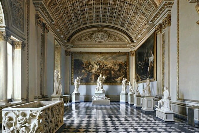 Private Family Tour - Uffizi Gallery for Kids - Timed entry at the Uffizi: fewer waits, more art time