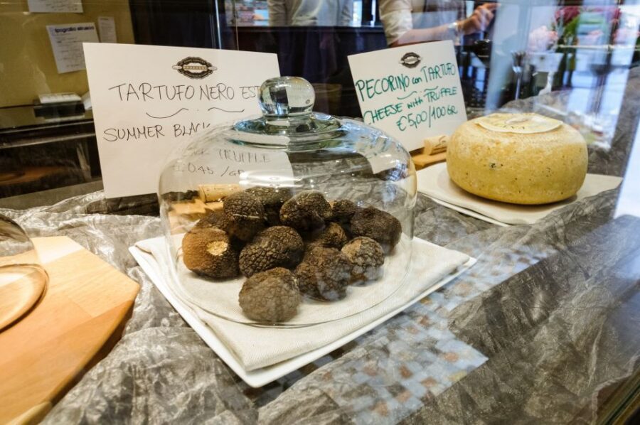 Private Flavors of Florence Walking Tour(Food&Wine Included) - Who this tour is perfect for (and who should rethink it)