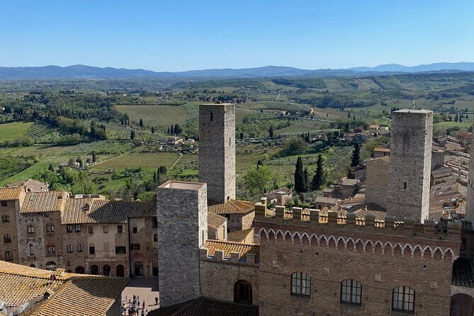 Private Food and Walking Tour in San Gimignano and Volterra - How the day runs: Florence to two hill towns without the stress