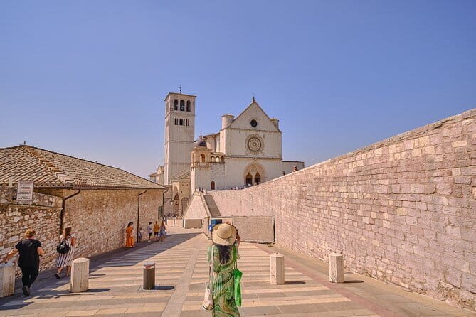 Private Full-Day Tour of Assisi and Cortona from Florence - Cortona After the Movie: Etruscan Roots and Medieval Streets