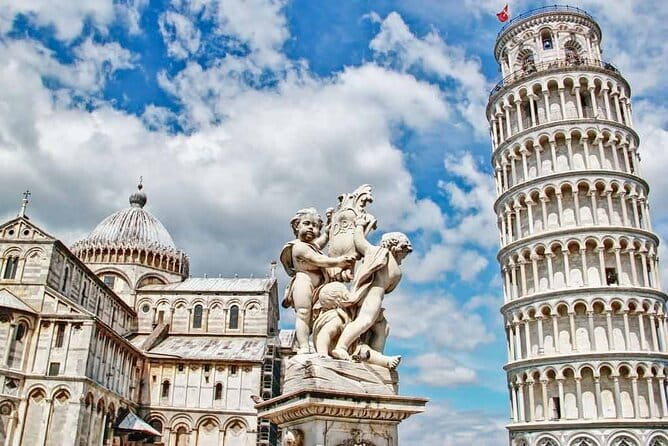 PRIVATE Full-Day Tour of Pisa, San Gimignano and Siena from Florence - San Gimignano at street level: towers, piazzas, and the Collegiata