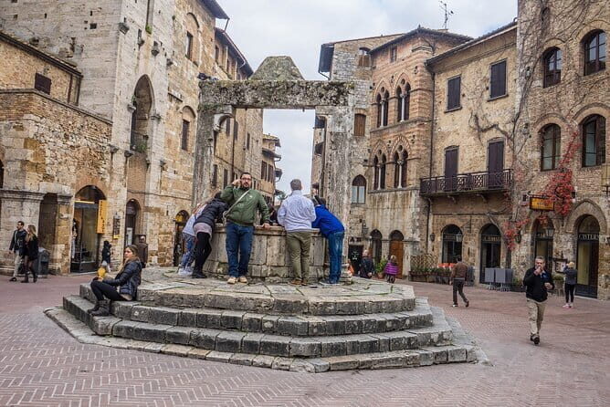 PRIVATE Full-Day Tour of San Gimignano and Volterra - Rocca Areas and the Palazzo dei Priori: Where the Views Feel Earned