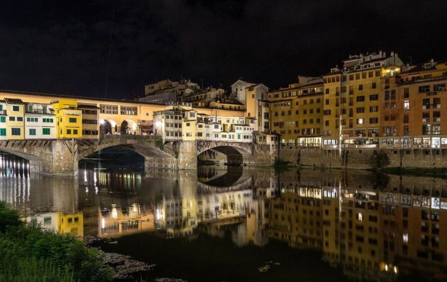 Private Guide at disposal in Florence - A private guide in Florence for 3–8 hours at your pace