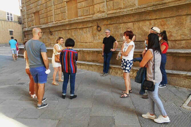 Private Guided Tour of Pienza on Foot - Church of San Francesco: 1380 frescoes that tell a life story