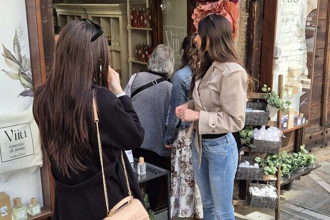Private guided tour of the medieval village of Volterra - Meeting in Piazza dei Priori: how the tour stays efficient