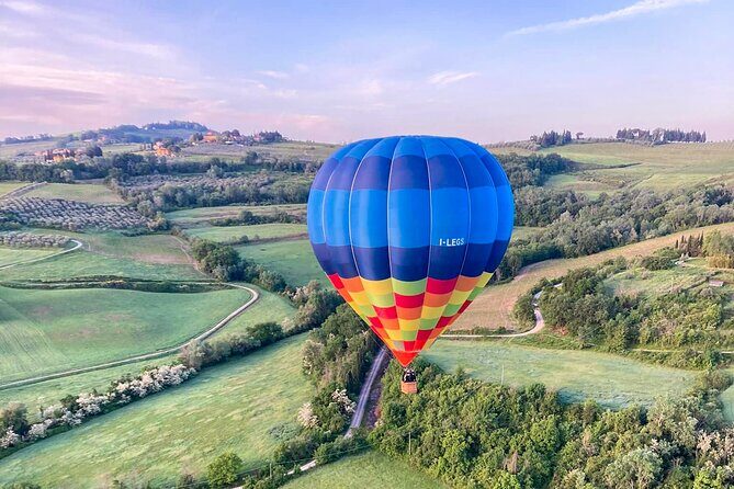 Private Hot Air Balloon ride in Tuscany countryside from Chianti - Bargino near San Casciano: where the Chianti morning begins