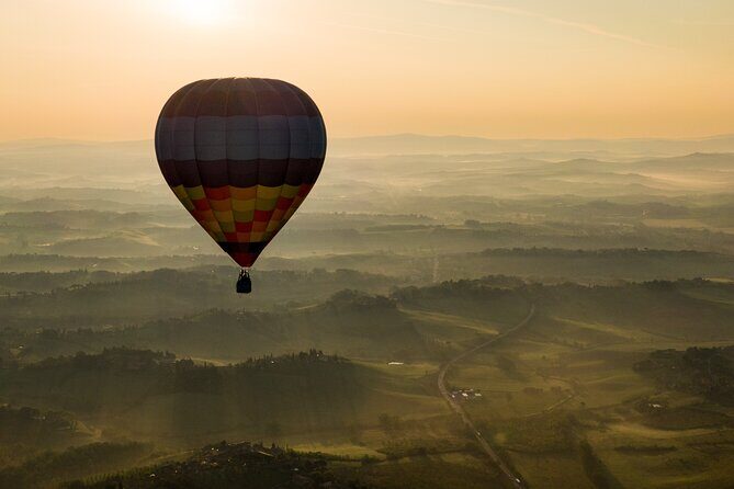 Private Hot Air Balloon ride in Tuscany countryside from Chianti - The landing breakfast: prosecco toast and local Tuscan bites