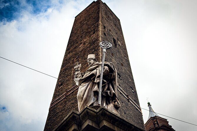 Private or semi-private tour of the historic center of Bologna - Via Pescherie Vecchie: Medieval Market Lanes for Wine and Street Food