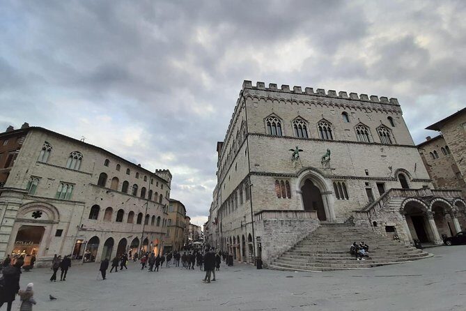 Private Perugia Walking Tour with official guide - From Piazza Italia to Perugia’s layered story