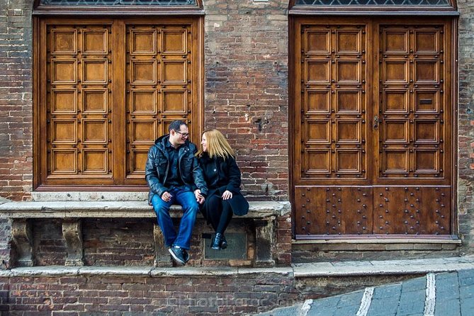 Private Photo Shoot in Siena - What You’ll Walk Away With: Sneak Peeks and Cherished Photos