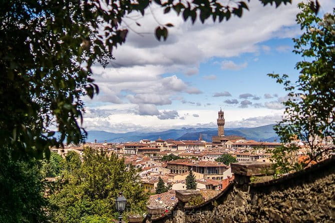 Private Photo Tour in Florence with a Professional Photographer - What makes each photo lesson feel different (and useful)