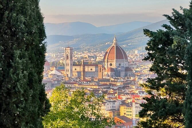 Private Photo Tour in Florence with a Professional Photographer - Four Florence stops that give you variety in 2 hours