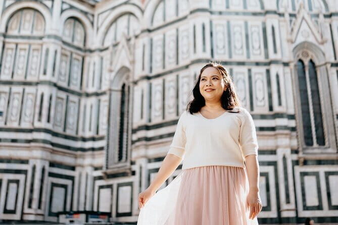 Private Photography Experience in Florence - Medium vs Premium vs Wedding: picking the right photo count