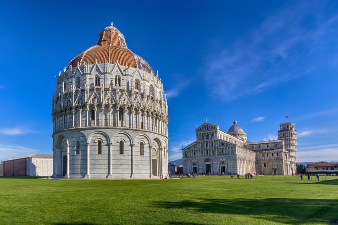 Private Pisa Discovery Walking Tour with Leaning Tower Access - The Leaning Tower Moment: Pre-Paid, Then Up the 294 Steps