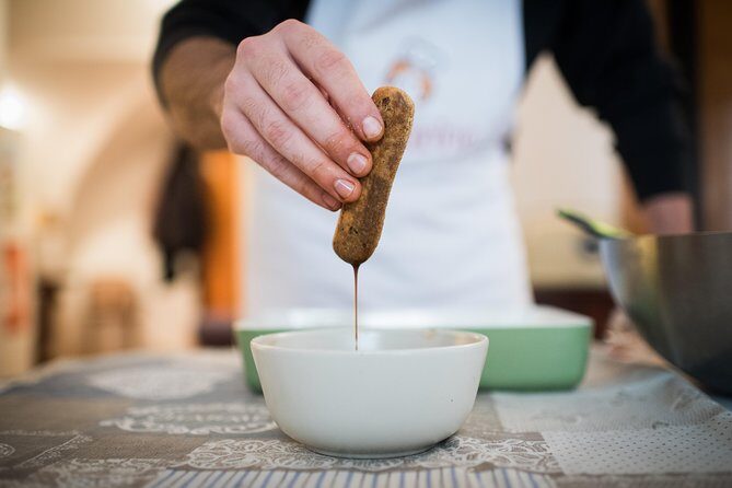 Private Pizza & Tiramisu Class at a local's home with tasting in Bologna - The tasting: wine, coffee, and eating your results