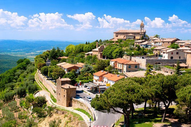 Private tour Brunello di Montalcino and Nobile di Montepulciano wine experience in Tuscany - How good is this tour for wine lovers? Guide impact and what you actually get