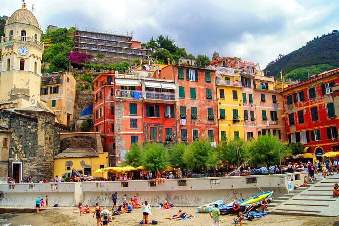 Private Tour from Florence Cinque Terre with Tower of Pisa - Vernazza’s harbor mood and where your time really goes