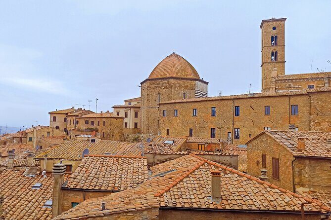 PRIVATE TOUR: Full-Day Volterra & San Gimignano with Wine Tasting Experience - Volterra in an hour: Roman Theater, Duomo, and the Etruscan Arch