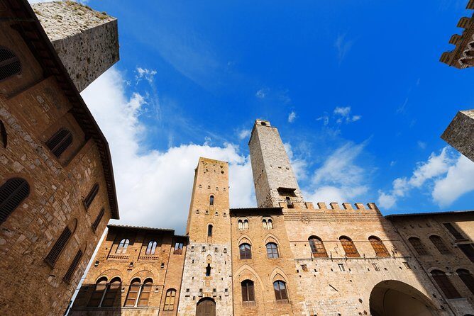 Private Tour: Guided Hike in Tuscany with Transport from Siena - The Guided Hike: Olive Groves, Vine-Clad Hills, and Old Villages
