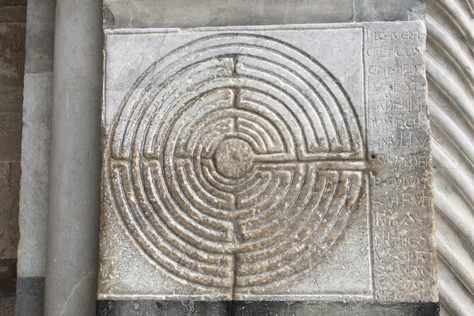 Private tour: Kids in Lucca - Stepping Back in Time to the Middle Ages. - Via Fillungo and tower-house streets: learning Lucca through what’s above you