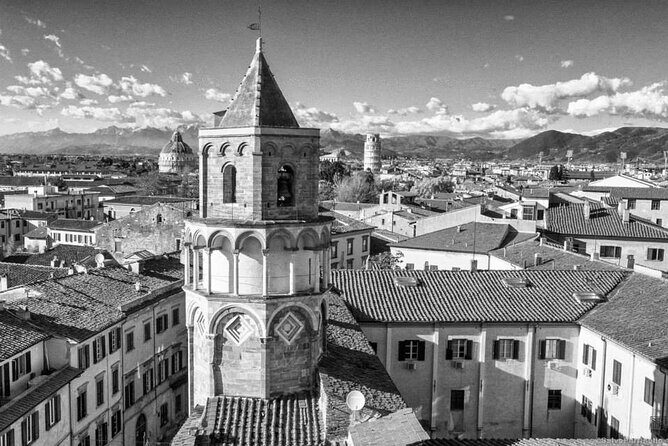 Private Tour of Pisa with Leaning Tower and Cathedral Entry - Leaning Tower climb: the bag rules and who can go inside