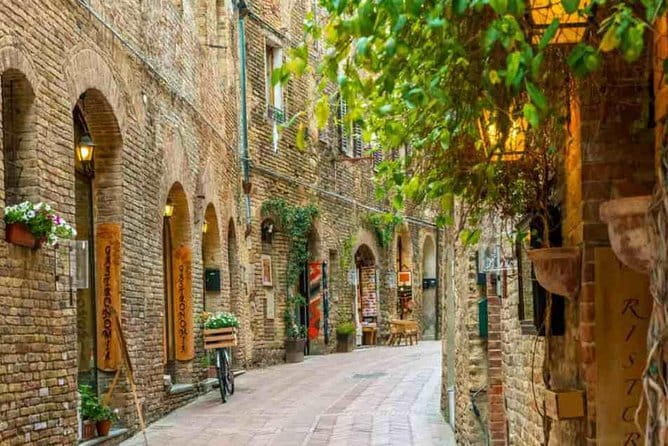 Private Tour to Siena and Montalcino from Florence - Why This Private Siena + Montalcino Route Feels Easier Than DIY