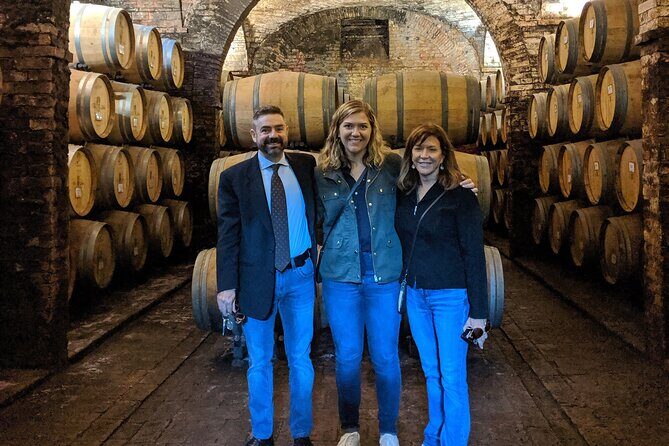 Private tour Wine and cheese a perfect combinations val 'Orcia - UNESCO scenic drive and the Gladiator road moment