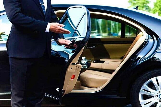 Private Transfer from Florence to Venice with 2 hours for sightseeing - Price and value: what $437.91 per person buys you