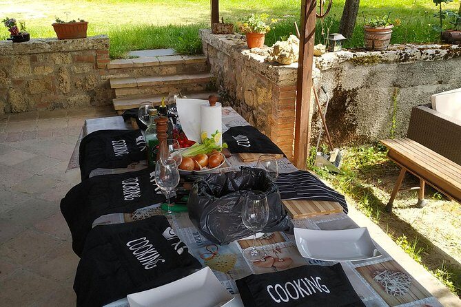 Private Tuscan Cooking Class And Wine Tasting in Radda in Chianti - Should you book it?