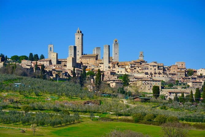 Private Tuscany Day Trip from Florence Including the Leaning Tower of Pisa - Stop 1: San Gimignano, Collegiata di Santa Maria Assunta and the duomo area