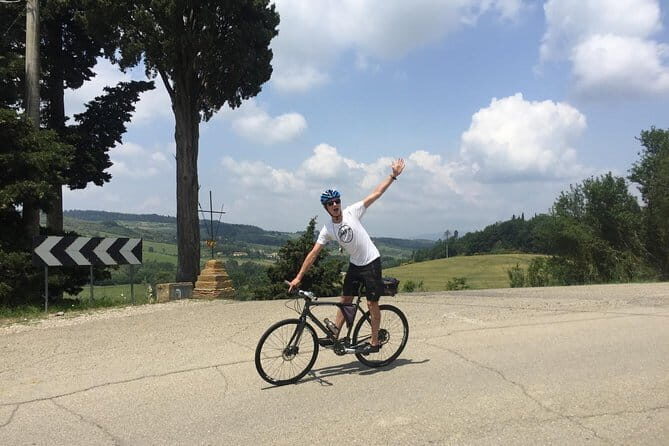 Private Tuscany Sunset Bike Tour - Hills, van support, and how to choose your effort level