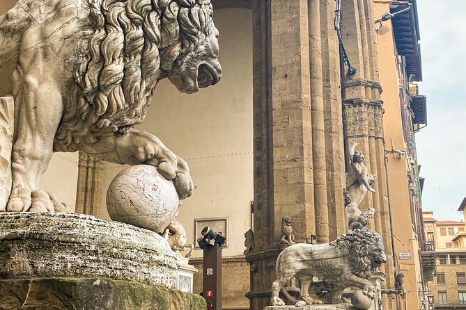 Private WALKING Tour and ACCADEMIA Gallery in Florence Italy - Ponte Vecchio finish: the postcard moment with actual meaning