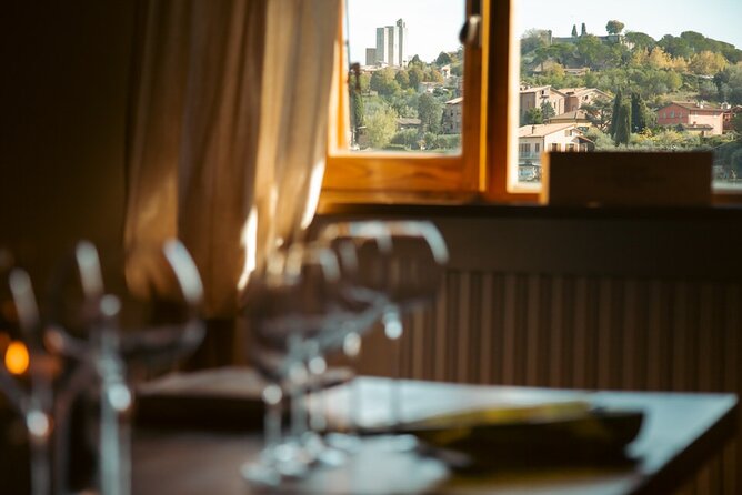 Private Wine & Evo Oil Tasting with Saffron Meal - Pace and comfort: how long it takes and how it feels