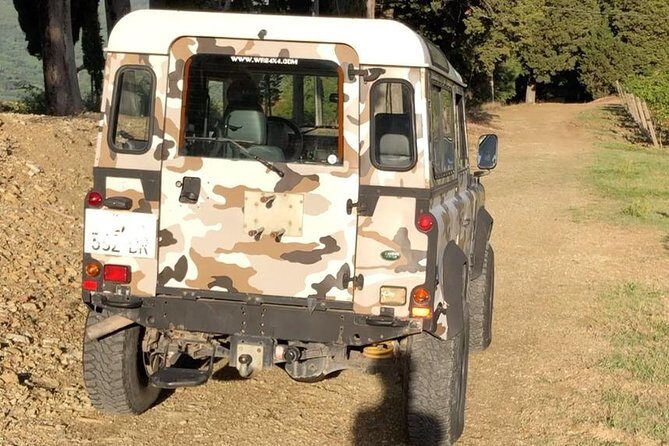 Private Wine Safari! Off-Road, Lunch in Winery in Tuscany! - Riding in a vintage Land Rover Defender: what the off-road part really means