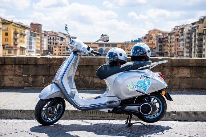 Rent your Electric Vespa 45 in Florence for 8 hours - Parking, ZTL, and Why the Scooter Feels Easier Than You Think