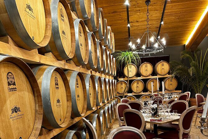 Romantic Dinner and Wine Tasting in San Gimignano Winery - How the pacing makes the night feel special (not stressful)