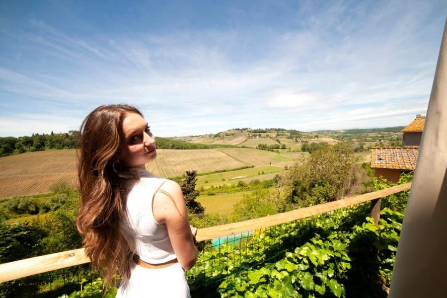 Romantic Escape in Tuscany with Overnight and Wine Tasting - Who this romantic Tuscany escape suits best