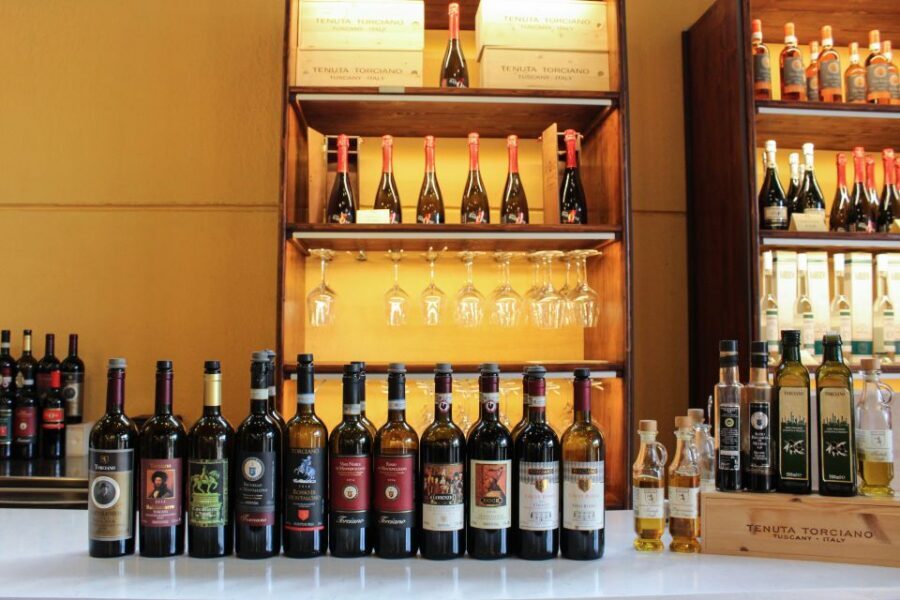 San Gimignano: 2-Hour Wine & Gourmet Tasting with Drinks - What you actually taste: Chianti, Vernaccia, oils, balsamic, and dessert wine