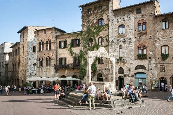 San Gimignano and Chianti Classico Wine and Food PRIVATE TOUR from Florence - Leaving Florence in Comfort: Pickup, Wi‑Fi, and Real Road Time