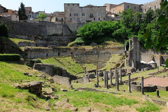 San Gimignano and Volterra private tour: etruscans, romans and middle age jewels - Volterra: Cathedral, Fortress, and the Palace of the Priori
