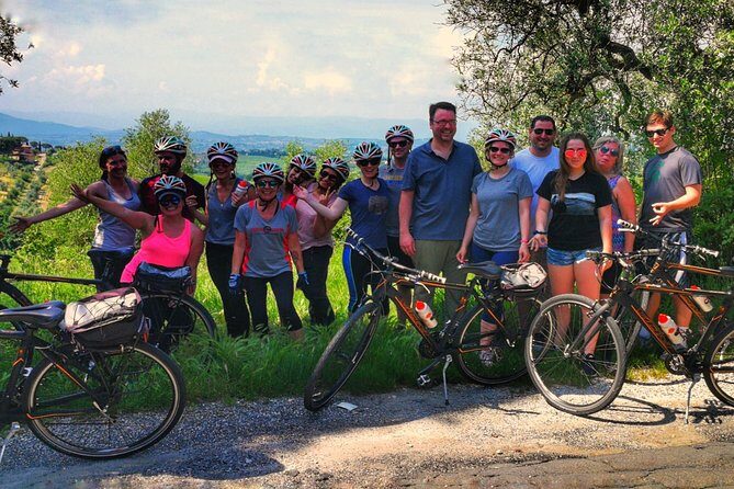 San Gimignano Bike Tour (SOFT) - Entering San Gimignano: the medieval skyline you came for