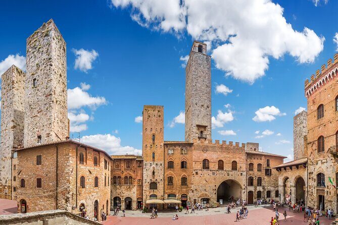 San Gimignano, Chianti and Montalcino Tour through Tuscan wine - The final winery in Val d’Orcia: Brunello di Montalcino tasting plus local products