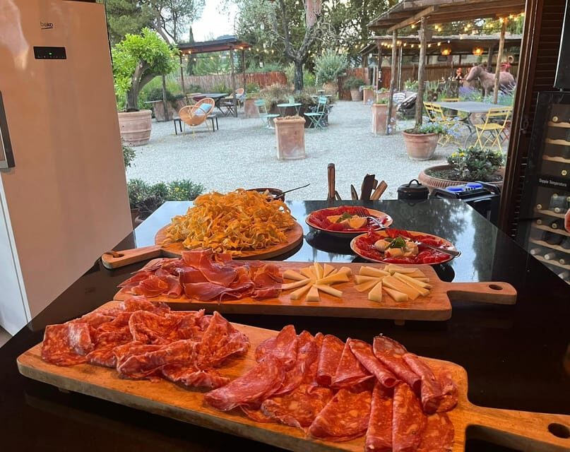 San Gimignano: Home Restaurant Luxury Dinner with Wine - Your 3-Hour Flow: Pappa al Pomodoro, Cured Meats, Pesto Pasta, Tiramisù