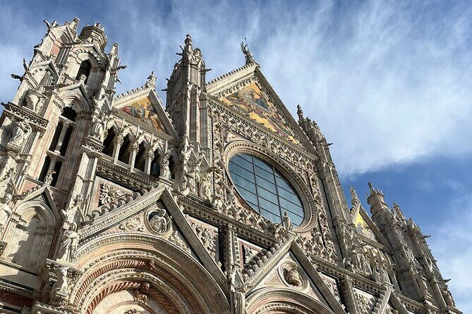 San Gimignano + Lunch&Wine private tour by van from Lucca or Pisa - Price Breakdown: Is $951.94 Worth It?