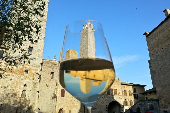 San Gimignano, Siena, Monteriggioni: Fully Escorted Tour, Lunch & Wine Tasting - Siena free time: narrow streets, Campo energy, and where to pause