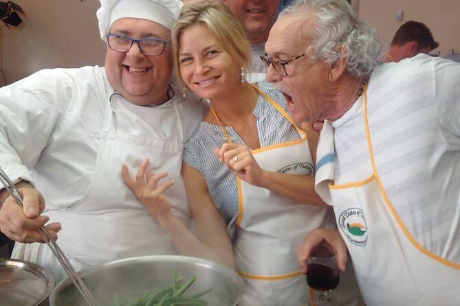 Semi Private Cooking Class in Private Villa with Optional Market Visit and Transfer from Florence - What the 5-hour schedule really feels like