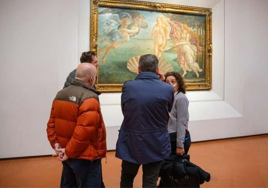 Semi Private Uffizi Gallery Guided Tour in Florence - Getting there: the Leonardo statue start matters