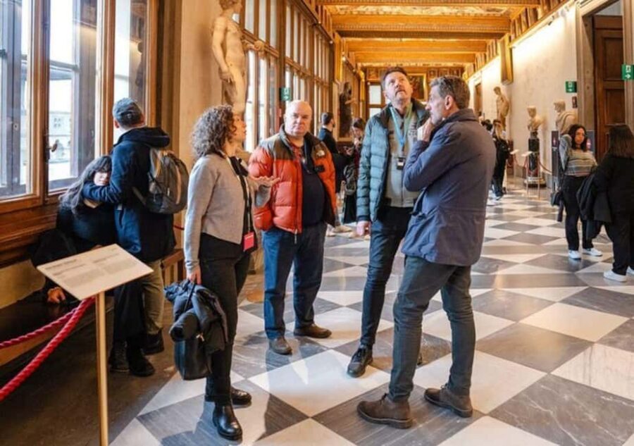 Semi Private Uffizi Gallery Guided Tour in Florence - The Medici backstory: the Uffizi before the masterpieces
