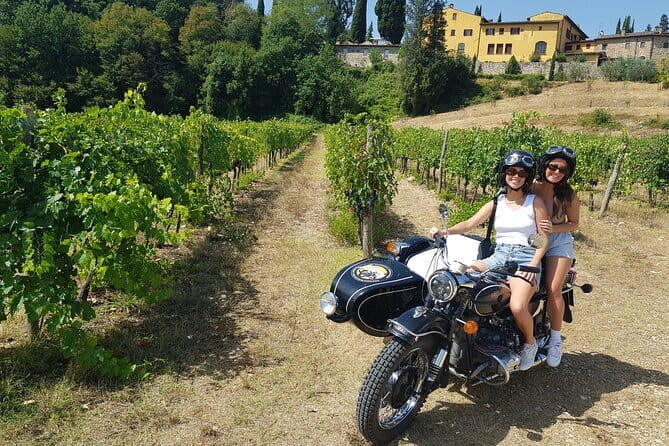 Sidecar tour in Florence and Chianti with wine tasting and lunch - The ride south on Strada Statale 222 Chiantigiana