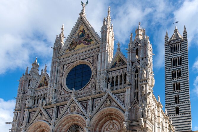 Siena Medieval Power Quest: Self-Guided Family Feud Game - Start at Piazza del Duomo: your first clue begins the walk